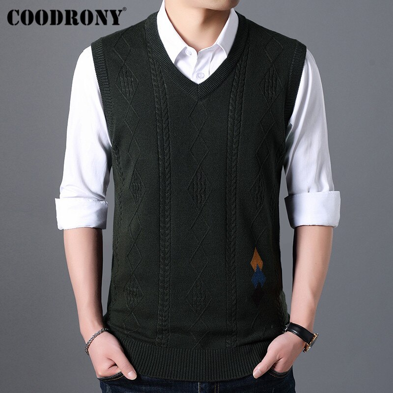 COODRONY Sweater Men V-Neck Sleeveless Vest Pull Homme Knitted Cashmere Wool Mens Sweaters 2019 Autumn Winter pullover men 91018 COODRONY Sweater Men V-Neck Sleeveless Vest Pull Homme Knitted Cashmere Wool Mens Sweaters 2019 Autumn Winter pullover men 91018