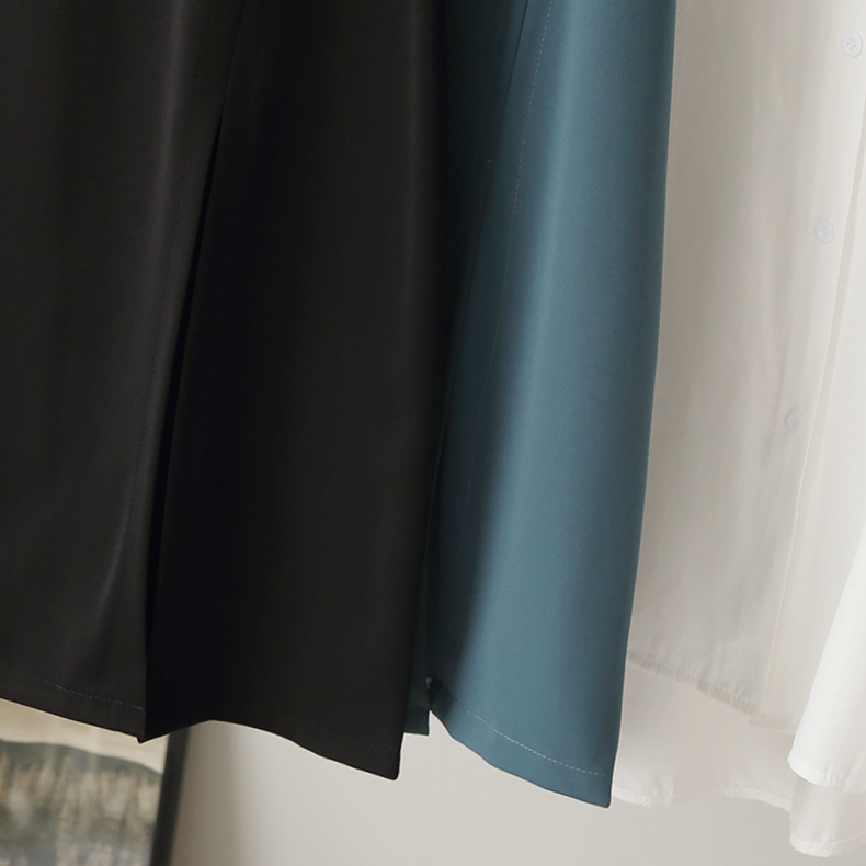 Bornladies New Arrival Autumn Winter Solid Casual Elegant Blue and Black Color Skirts for Women Party Work (Minimum order 100 pieces each design) Bornladies New Arrival Autumn Winter Solid Casual Elegant Blue and Black Color Skirts for Women Party Work (Minimum order 100 pieces each design)