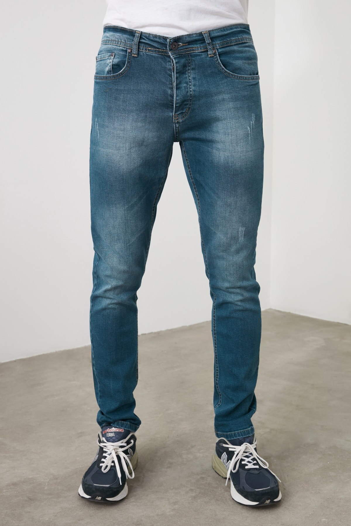 Trendyol Male Destroylu Skinny Jeans (Minimum order 200 pieces each color)