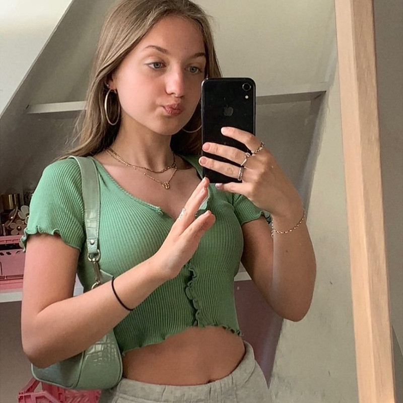 Sexy Women V-neck Short T-shirt (Minimum order 500 pieces each color)