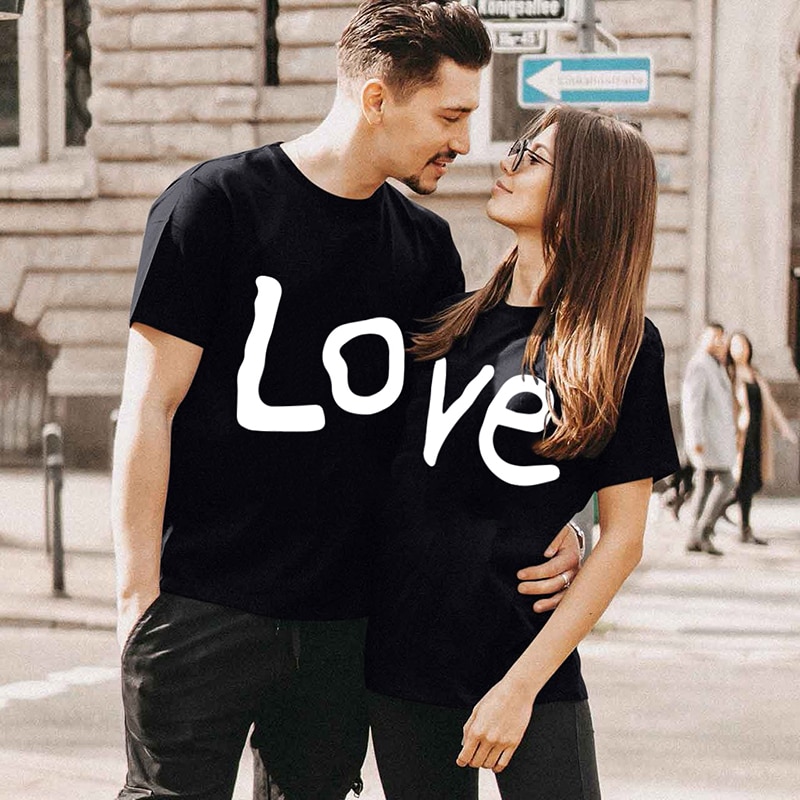 Couple T-shirt (Minimum order 100 pair each color) Couple T-shirt (Minimum order 100 pair each color)
