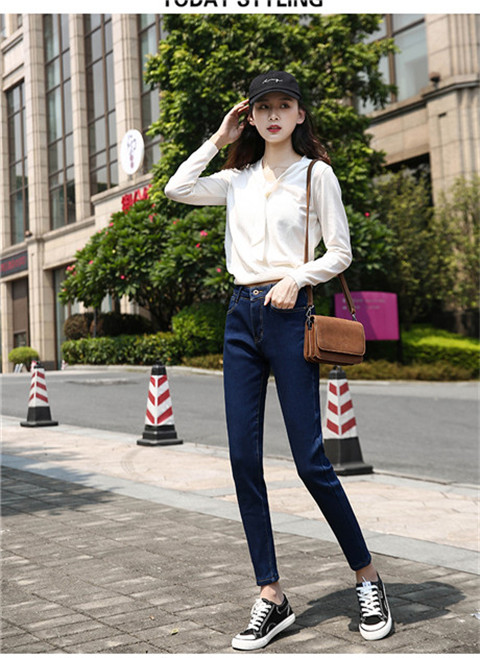 Winter Warm Jeans Woman (Minimum order 200 pieces each color)